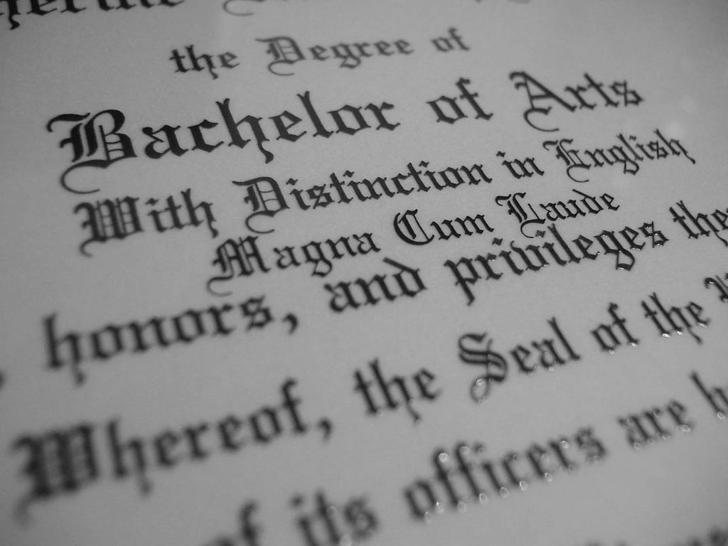 EU retira temporalmente herramienta clave de deuda estudiantil